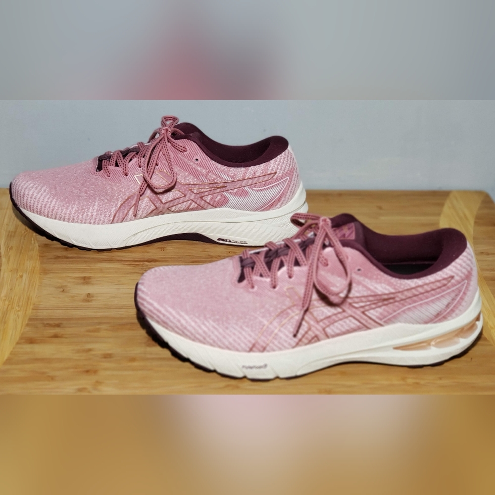 Asics GT- 2000 10 1012B045 Womens Pink Running Shoes  Size 10